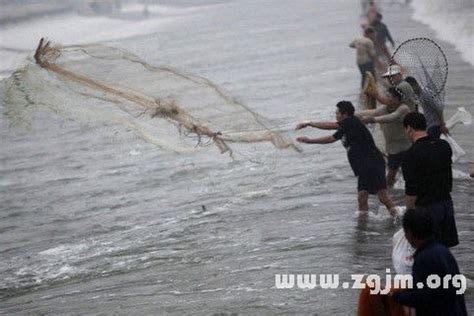 夢見撈魚|夢見撈魚